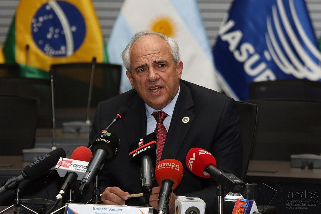 Expresidente Samper respalda diálogo como solución a la crisis en&nbsp;Venezuela