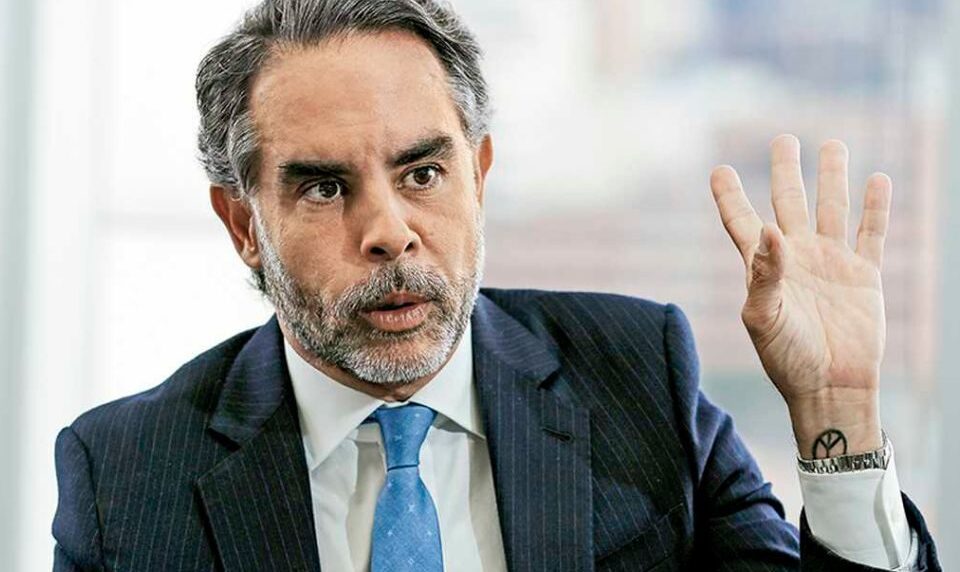 Armando Benedetti sería designado como ministro de las TIC en medio de cambios en el&nbsp;gabinete