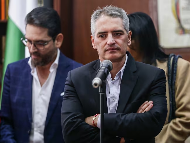 Petro y el gobernador de Antioquia enfrentados por la agricultura y la&nbsp;minería