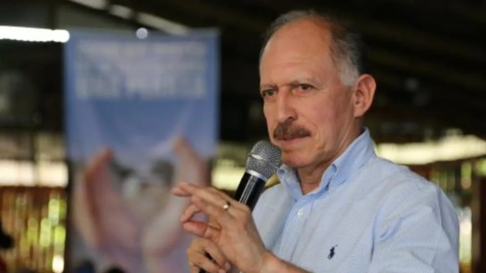 Temístocles Ortega asumirá curul en el Senado pese a acusación por corrupción