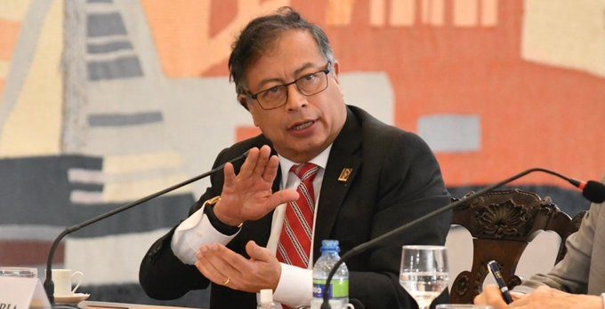 Oposición acusa a Petro de perder el control del Gobierno y ser «incapaz de liderar el&nbsp;país»