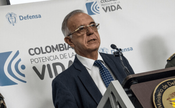 Iván Velásquez renuncia al Ministerio de Defensa en medio de una crisis en el&nbsp;gabinete