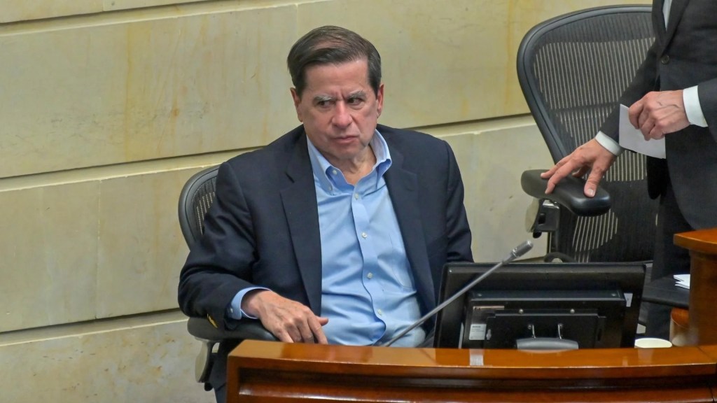 Ministro del Interior: ELN está «políticamente sepultado» por su violencia en el&nbsp;Catatumbo