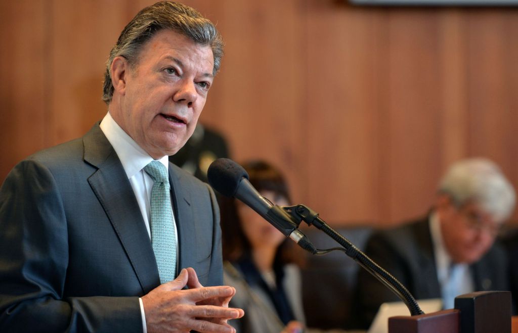 Santos lamenta crisis entre Colombia y EE.UU. y responsabiliza a Petro y Trump por igual: «Hicieron lo que no debieron&nbsp;hacer»