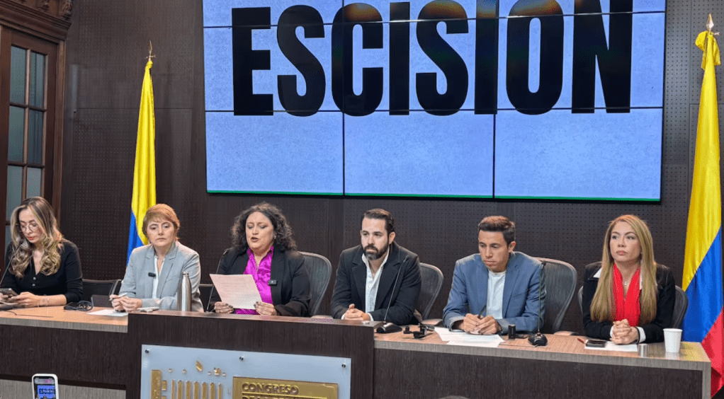 Partido Alianza Verde decide hoy su futuro en una votación&nbsp;clave