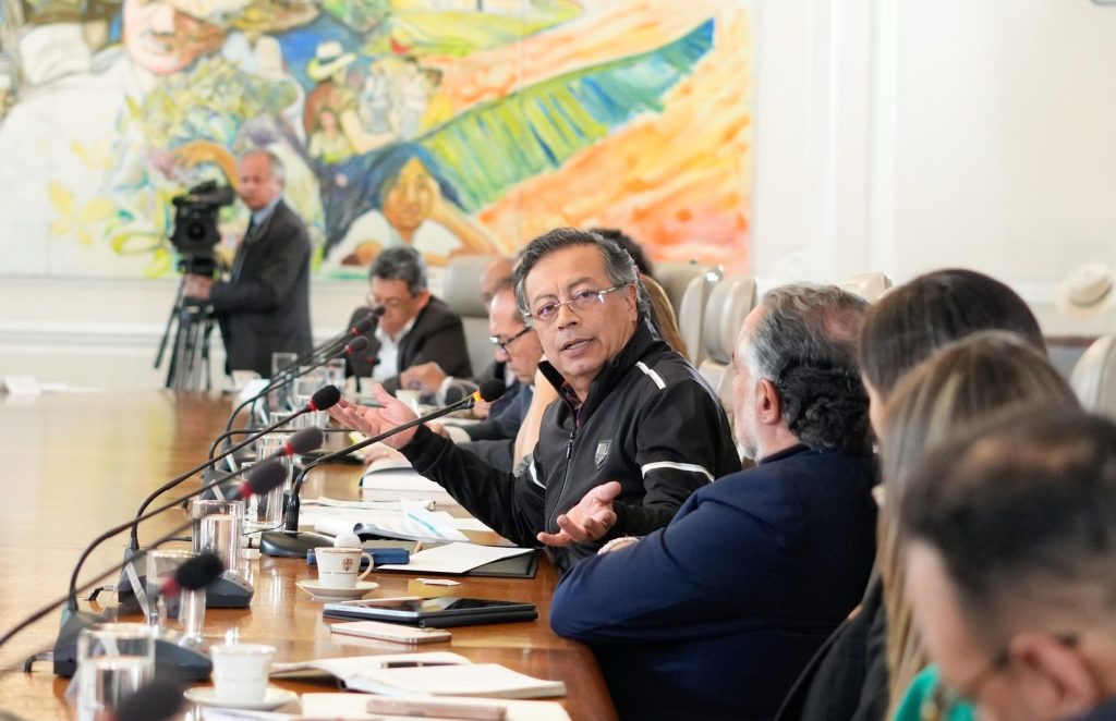 Petro ordena a Minjusticia llevar a la Fiscalía a funcionarios de Audifarma por&nbsp;acaparamiento