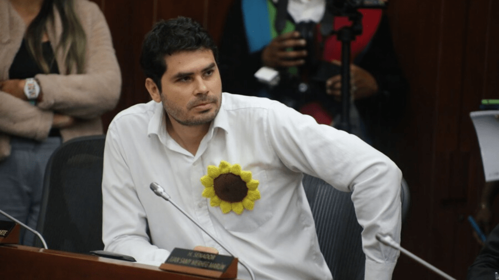 Senador Díaz apela para revivir la reforma laboral tras su hundimiento en el&nbsp;Senado
