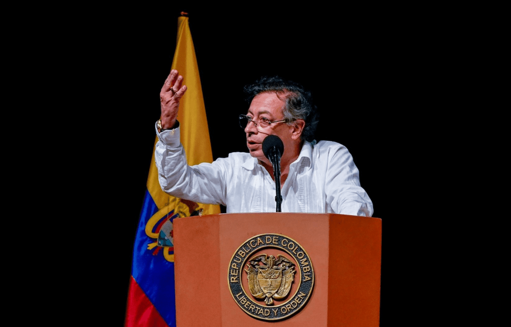 Petro no reconoce la reelección de Noboa y denuncia elecciones bajo “estado de&nbsp;sitio”