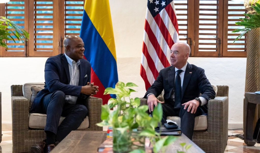 “Con Luis Gilberto Murillo no había estos roces”, dice Pacto Histórico tras reunión de Petro y&nbsp;Noem