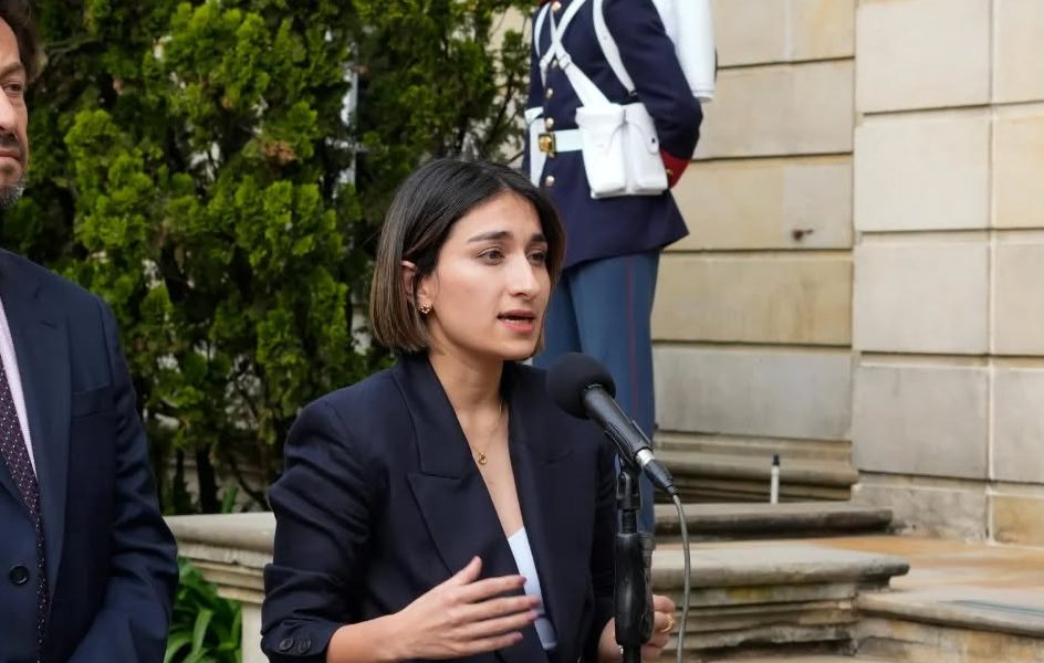 Canciller Sarabia asegura que aranceles de Trump no son un ataque a Colombia