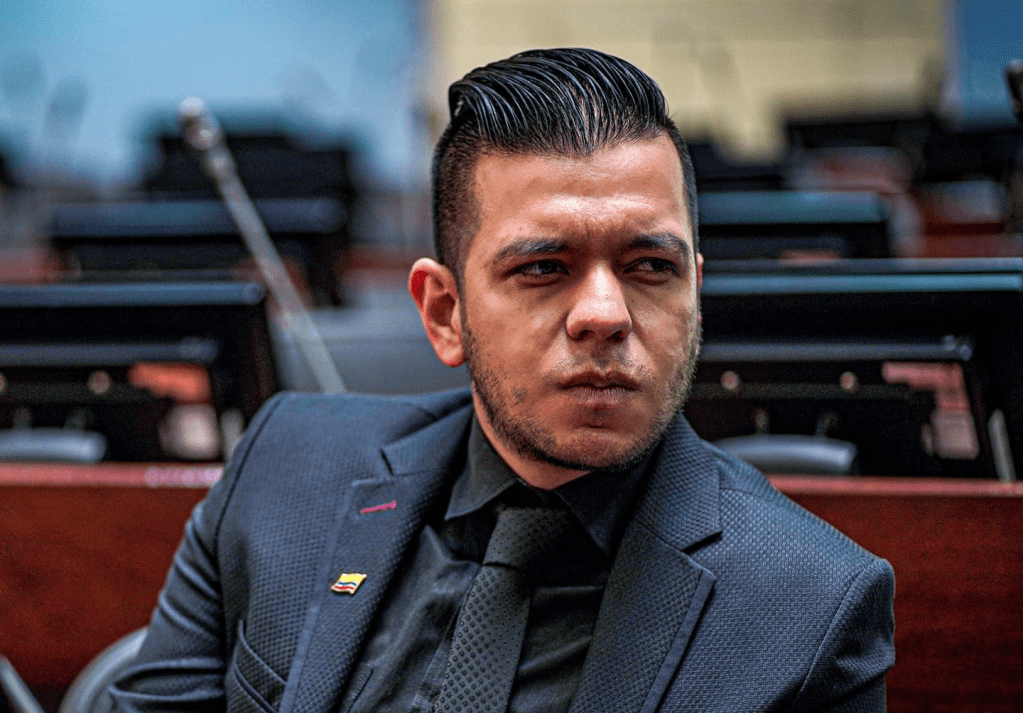 Jota Pe Hernández entra en la carrera&nbsp;presidencial