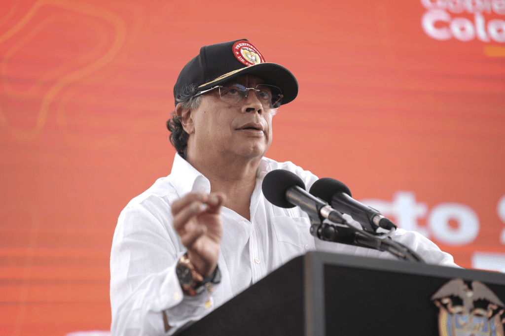 Petro asegura que no será presidente cuando se instale una&nbsp;constituyente