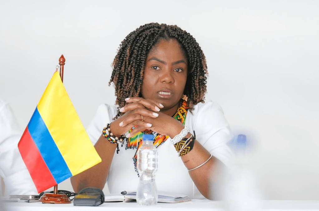 “Pasé de heroína a traidora”: Francia Márquez denuncia exclusión en el Gobierno&nbsp;Petro