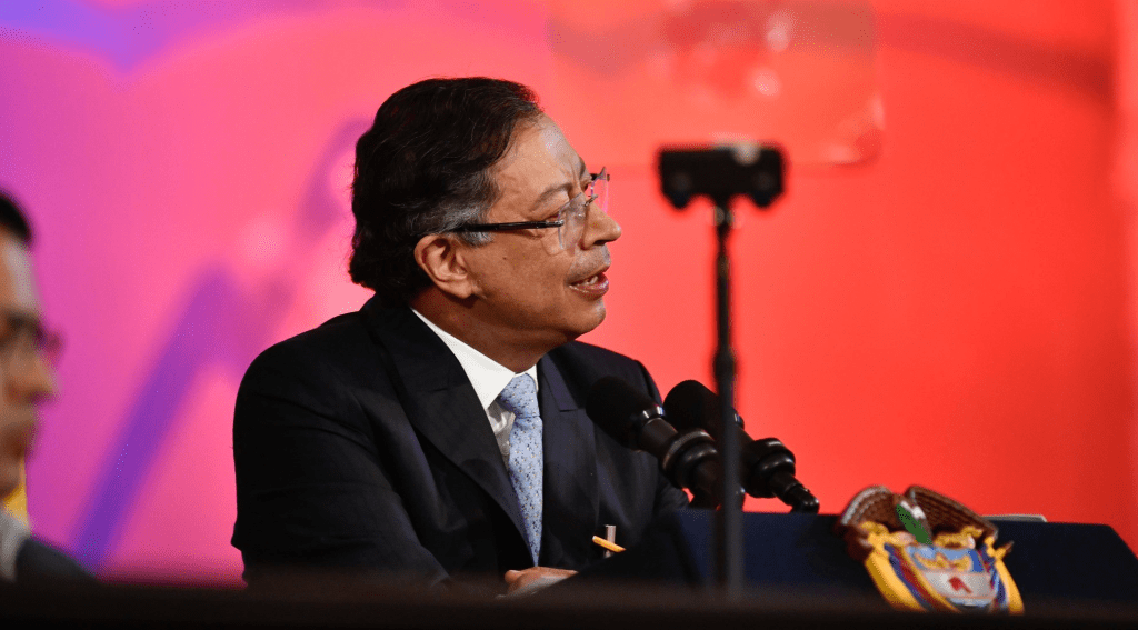 “La juez ha actuado libremente”: Petro respalda fallo contra&nbsp;Uribe