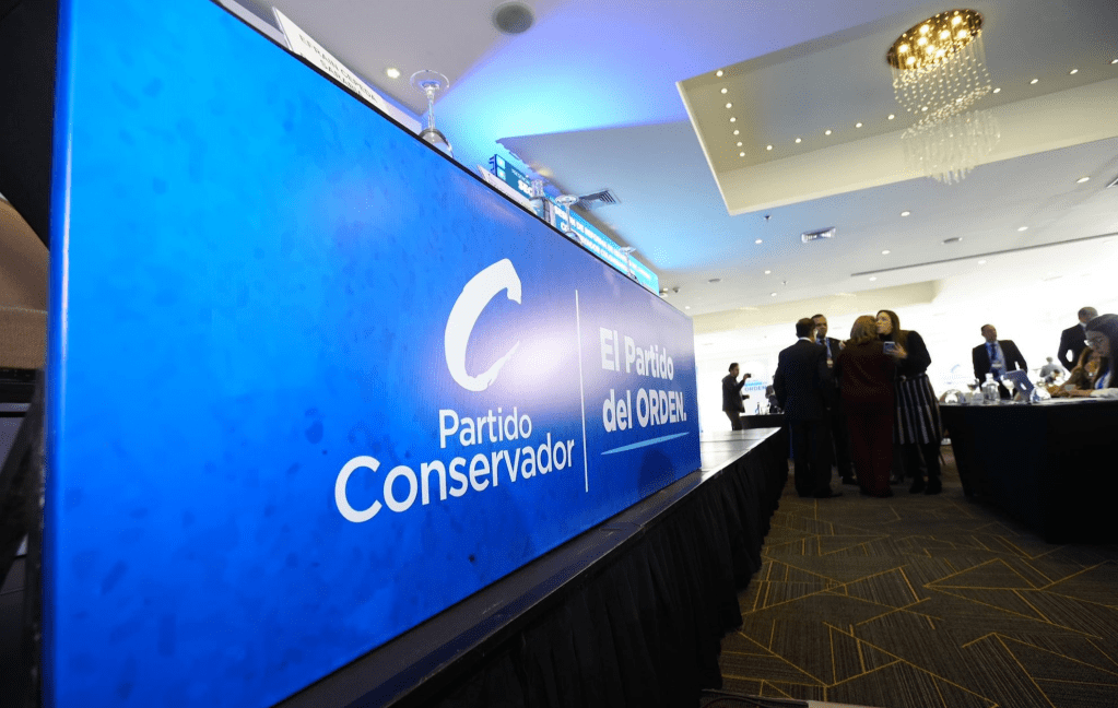 Conservadores se lanzan con candidato propio y Efraín Cepeda suena con&nbsp;fuerza