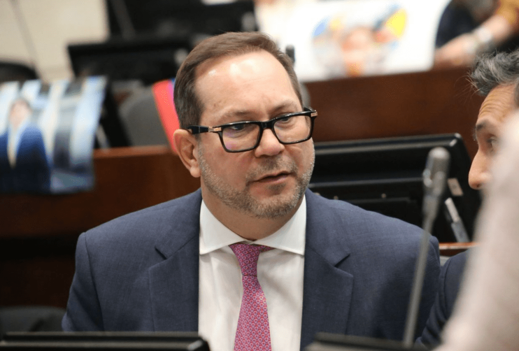 “La soberanía de Colombia es innegociable”: Presidente del Congreso respalda a&nbsp;Petro