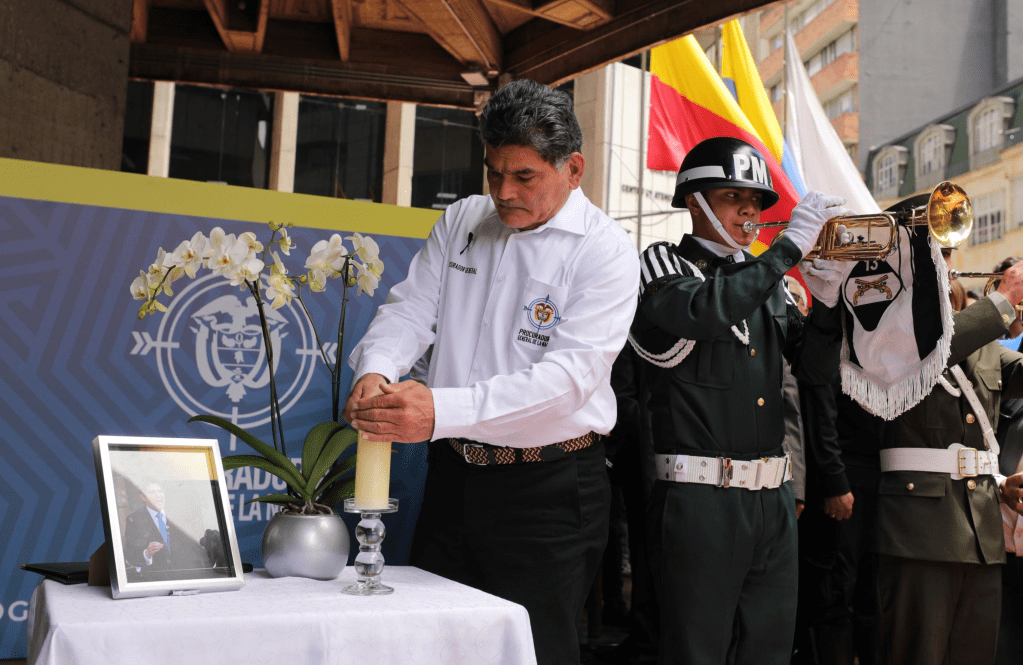 Procuraduría pide «consenso en defensa de la vida» tras muerte de Miguel&nbsp;Uribe