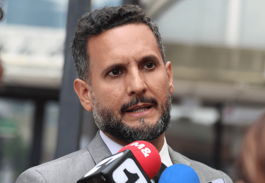 «Estamos satisfechos»: abogado Miguel Ángel del Río sobre condena a&nbsp;Uribe