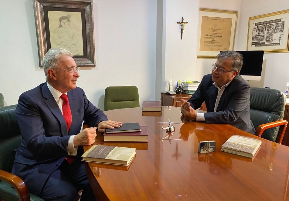 Álvaro Uribe reveló que rechazó reunión con Petro tras atentado contra Miguel Uribe&nbsp;Turbay