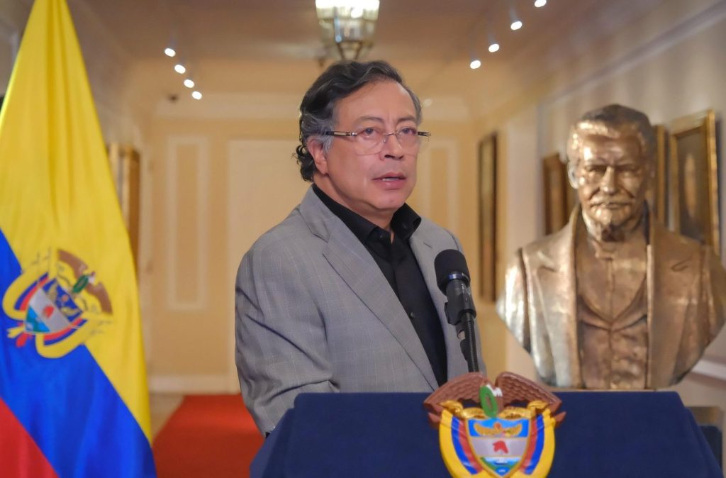 «Van a seguir quebrando y no las voy a salvar»: Gustavo Petro sobre las&nbsp;EPS