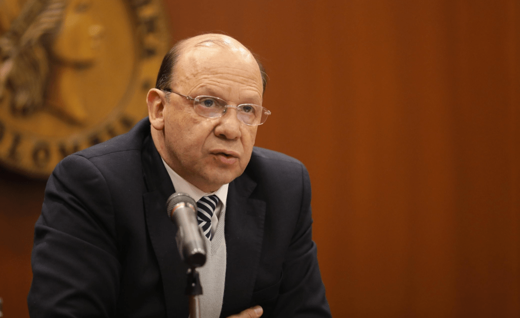 El salario mínimo para 2026 crecerá por encima de la inflación, afirma MinHacienda