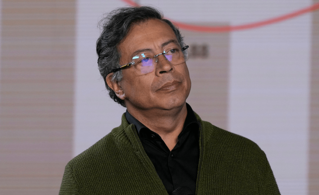 «Va hacia los más ricos del país»: Petro salió en defensa de la reforma tributaria