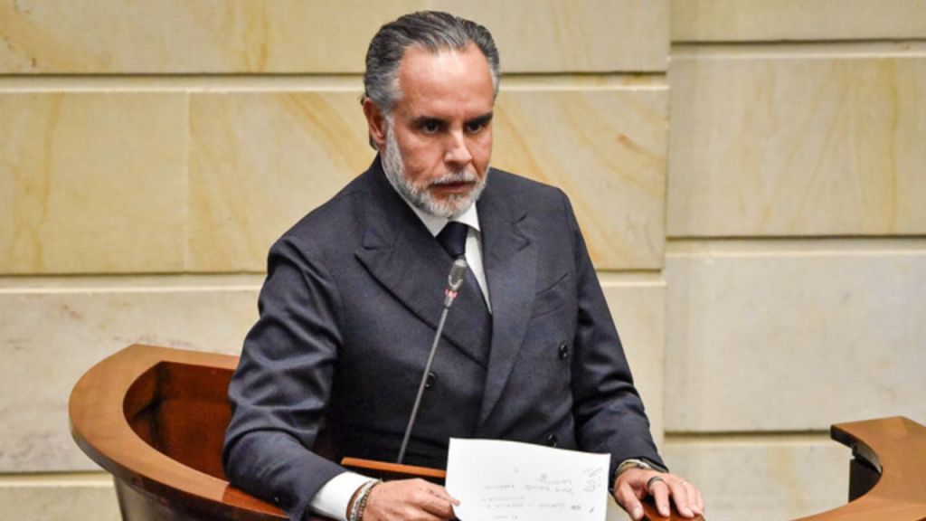 «El país con más consumo de drogas no puede acusarlo de narcotraficante»: Benedetti defiende a&nbsp;Petro