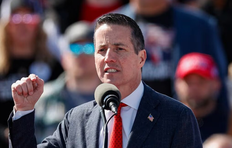 Senador Bernie Moreno pide a EE. UU. declarar como terroristas a grupos armados&nbsp;colombianos