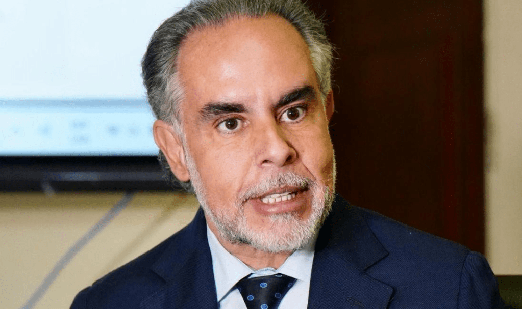 «Son personas inhumanas»: Benedetti arremete contra la Comisión Séptima por frenar la reforma a la&nbsp;salud