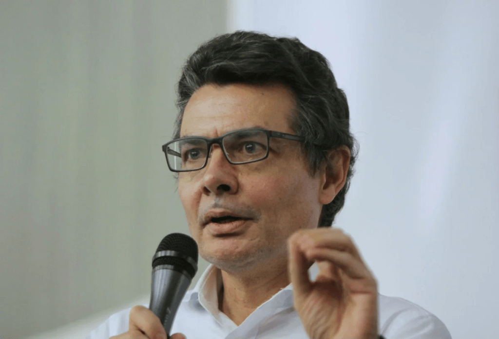 Gaviria se retira del Nuevo Liberalismo tras ser reemplazado como cabeza de&nbsp;lista