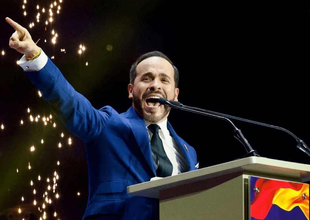 De la Espriella lanza su campaña presidencial en el Movistar Arena con guiños al uribismo y discurso contra el&nbsp;petrismo