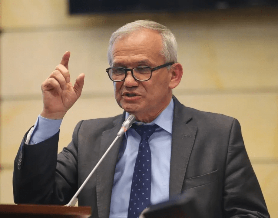 Fiscalía llama a juicio a Carlos Ramón González por caso UNGRD pese a su condición de prófugo en Nicaragua