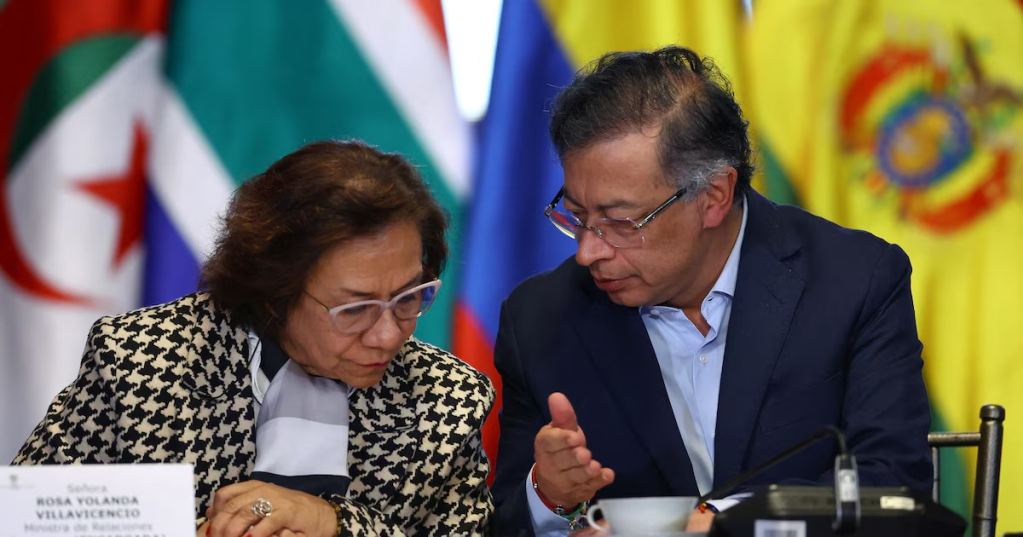 Gobierno eliminó requisito de idioma para embajadores tras cambios en manual de la&nbsp;Cancillería