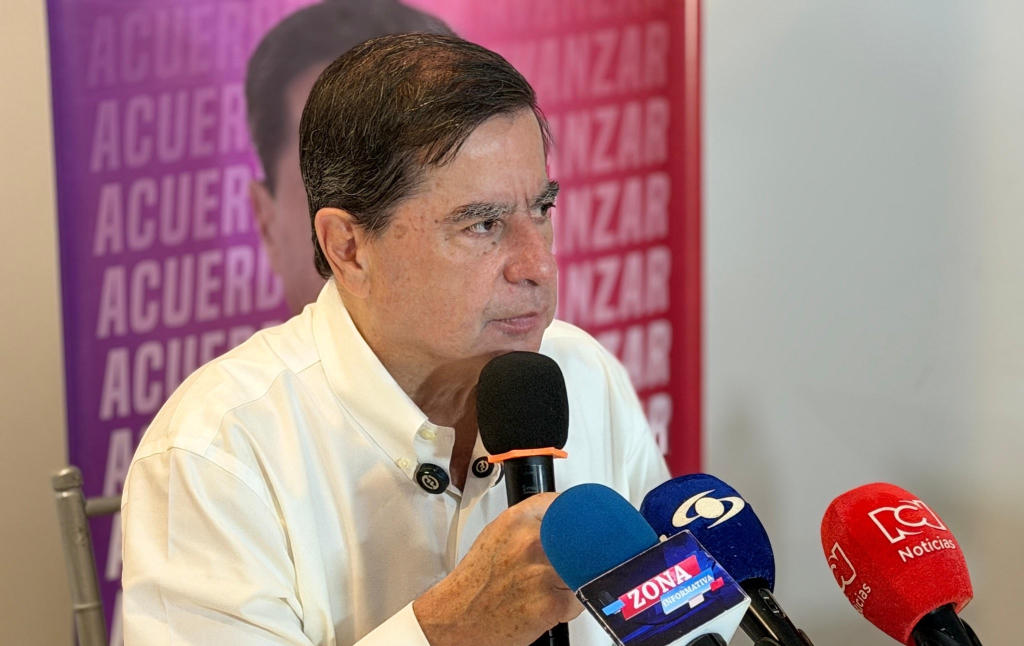 Juan Fernando Cristo se retira de la consulta del Frente por la&nbsp;Vida