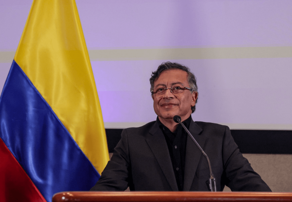 Petro arremete contra el CNE y cuestiona los softwares&nbsp;electorales