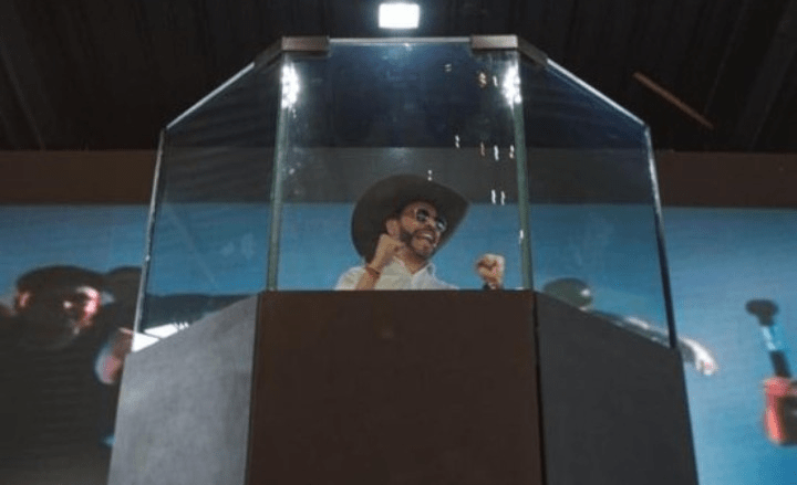 La campaña que ahora habla tras vidrios&nbsp;antibalas