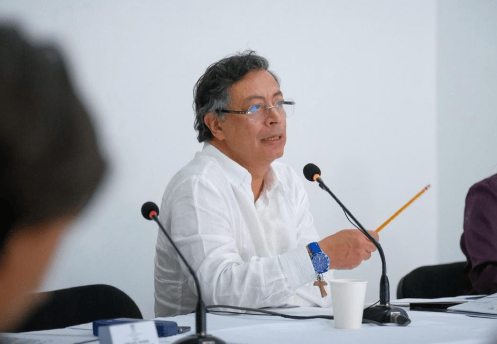 Gustavo Petro pide a la Corte levantar suspensión de emergencia&nbsp;económica