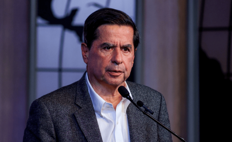 Juan Fernando Cristo se retira de la contienda presidencial