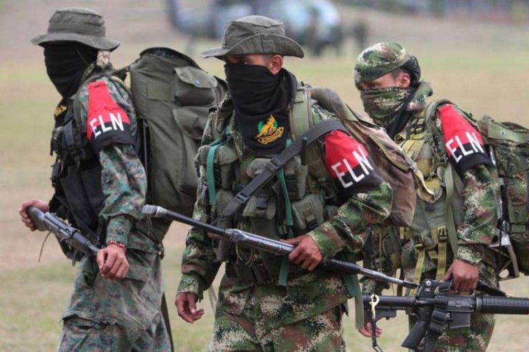 ELN baja sus armas por el «libre derecho al voto» en medio de una paz total fallida