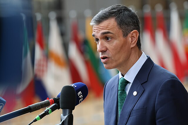 España prohíbe el uso de su espacio aéreo a EE. UU. para cualquier ataque contra Irán