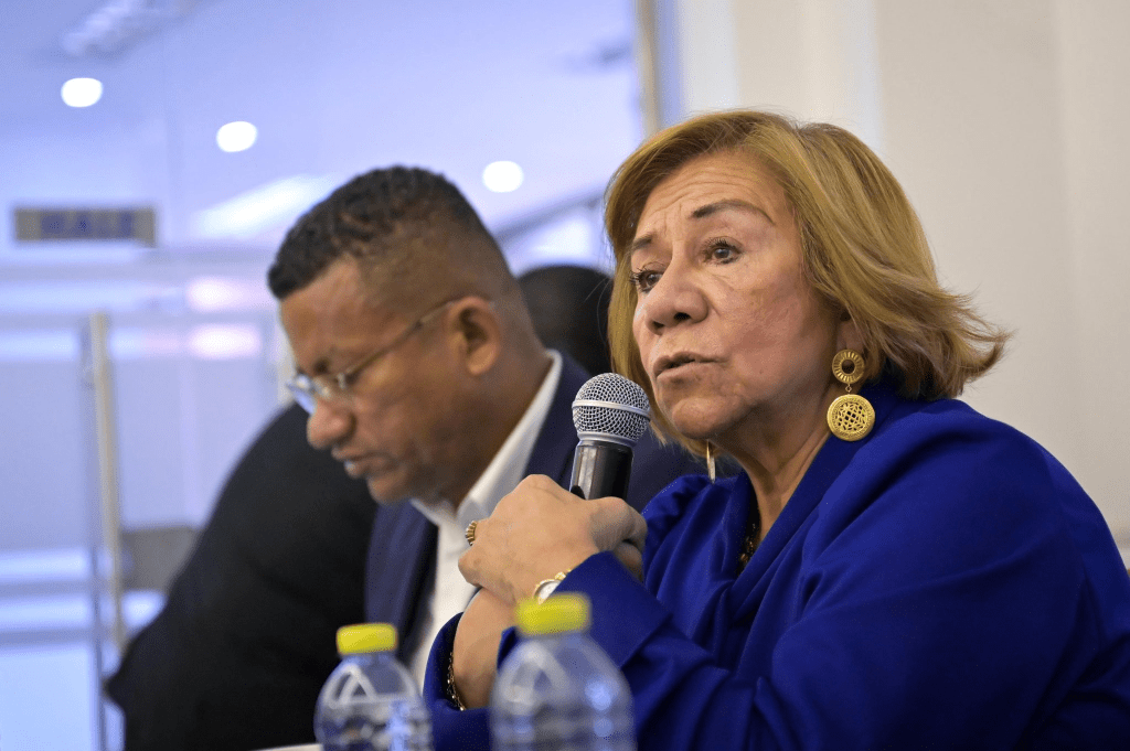 Reportan crisis de pasaportes por caída del sistema de&nbsp;expedición