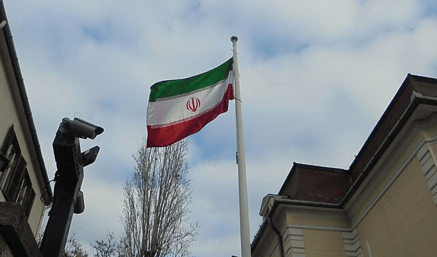 Irán amenaza con romper la tregua con EE. UU. por los bombardeos de Israel en el Líbano y anuncia cierre selectivo en&nbsp;Ormuz