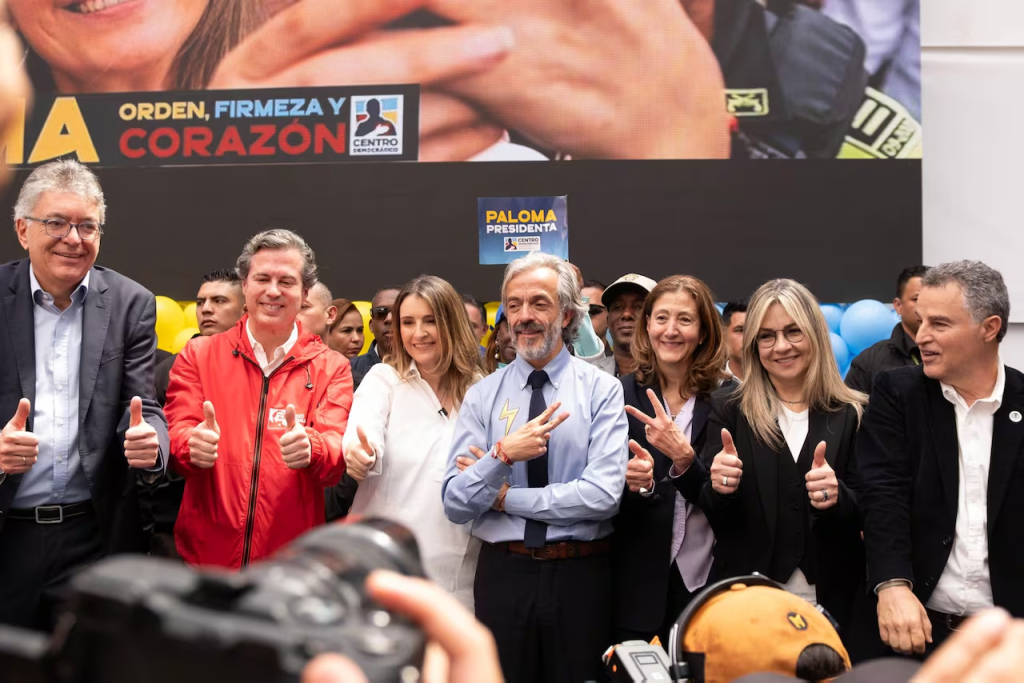 Centro Democrático respalda fórmula Valencia-Oviedo con apoyo&nbsp;«incondicional»